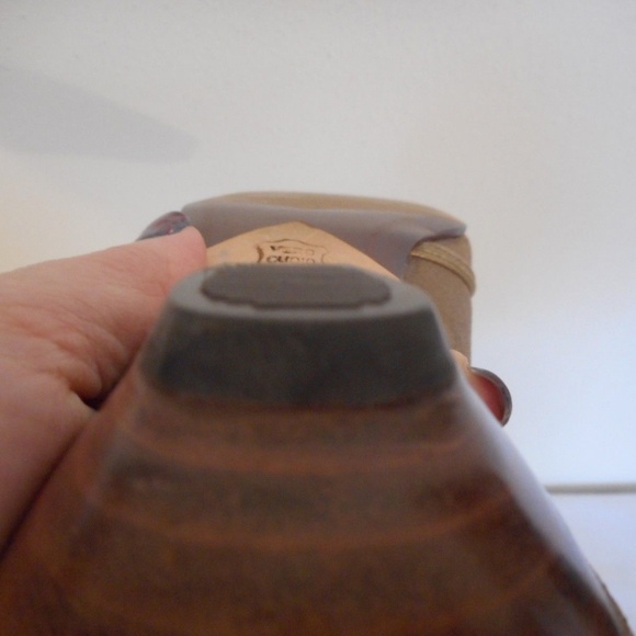 VANELi 7 S narrow 1.5" heel buckle sling back shoe - Picture 8 of 8